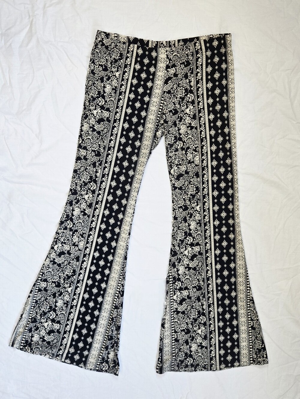 Vibe Sportswear Womens XL Flare Pants Mid Rise Stretch Bell Bottom Boho